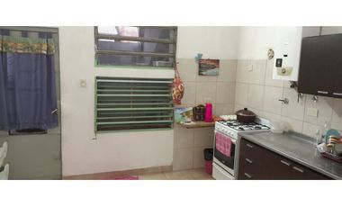 2 CASAS, LOCAL. COCHERA, ITALIA 3131. "OPORTUNIDAD"