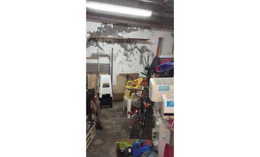 2 CASAS, LOCAL. COCHERA, ITALIA 3131. "OPORTUNIDAD"