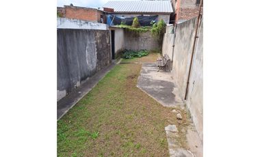 2 CASAS, LOCAL. COCHERA, ITALIA 3131. "OPORTUNIDAD"