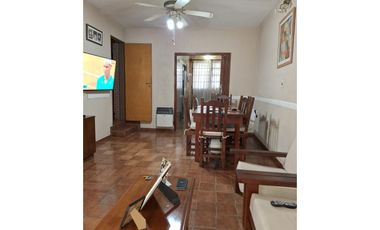 2 CASAS, LOCAL. COCHERA, ITALIA 3131. "OPORTUNIDAD"