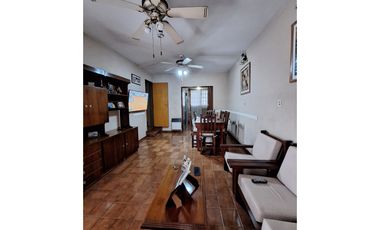 2 CASAS, LOCAL. COCHERA, ITALIA 3131. "OPORTUNIDAD"