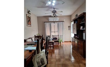 2 CASAS, LOCAL. COCHERA, ITALIA 3131. "OPORTUNIDAD"