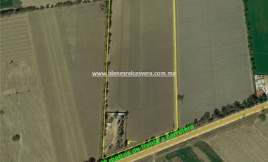 TERRENO EN VENTA SOBRE CARRETERA 200 EN TEQUISQUIAPAN.  Willy