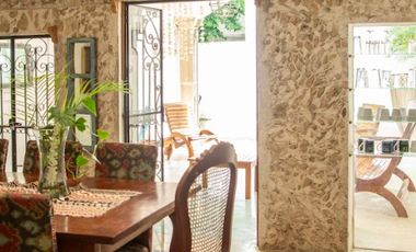 Casa en Venta / Centro Histórico de Mérida en Santiago 5 rec, 5.1 baños, Alberca