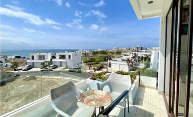 Hermosa casa vista al mar, duplex, en Urb. Ciudad del Mar