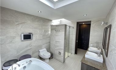 Hermosa casa vista al mar, duplex, en Urb. Ciudad del Mar