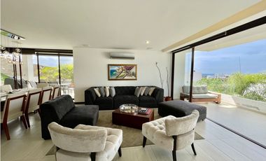 Hermosa casa vista al mar, duplex, en Urb. Ciudad del Mar