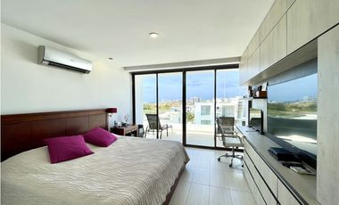 Hermosa casa vista al mar, duplex, en Urb. Ciudad del Mar