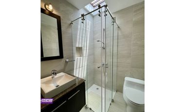 Hermosa casa vista al mar, duplex, en Urb. Ciudad del Mar