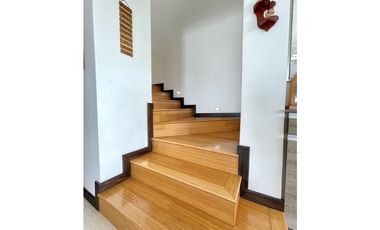 Hermosa casa vista al mar, duplex, en Urb. Ciudad del Mar