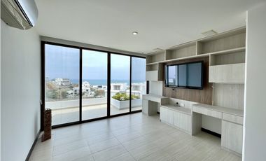 Hermosa casa vista al mar, duplex, en Urb. Ciudad del Mar