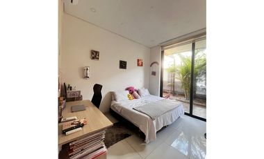 CASA EN CONJUNTO CERRADO