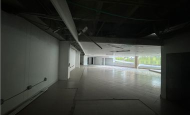 SE  VENDE O SE ARRIENDA LOCAL EN MEDELLIN