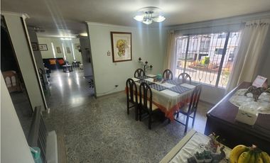 CASA  VENTA  SIMÓN BOLVAR AMÉRICA LAURELES ESQUINERA