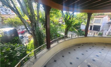 CASA  VENTA  SIMÓN BOLVAR AMÉRICA LAURELES ESQUINERA