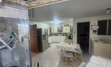 CASA  VENTA  SIMÓN BOLVAR AMÉRICA LAURELES ESQUINERA