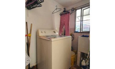 Se Vende Casa Con 2 Apartamentos Independientes En Barrio Coviprof