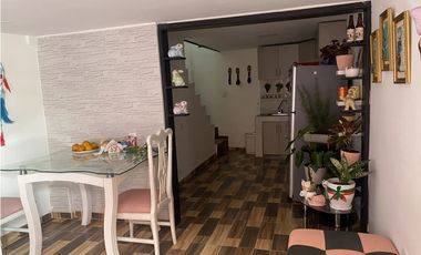 VENTA CASA CON RENTA EN LA PRADERA VILLAMARA | CASA EN VENTA