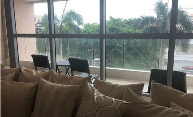 SE VENDE LUJOSO APARTAMENTO EN EL SECTOR GOLF
