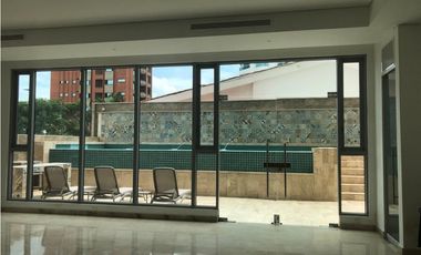 SE VENDE LUJOSO APARTAMENTO EN EL SECTOR GOLF