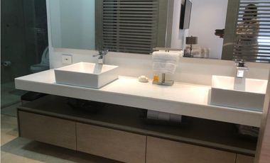 SE VENDE LUJOSO APARTAMENTO EN EL SECTOR GOLF