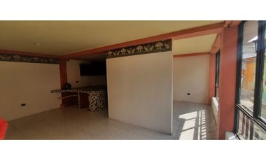 Se vende casa de 2 niveles en LA PRADERA, VILLAMARA