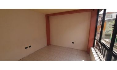 Se vende casa de 2 niveles en LA PRADERA, VILLAMARA