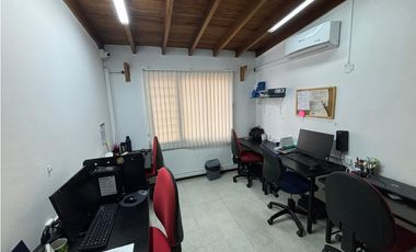VENTA CASA UNIFAMILIAR LAURELES ESTADIO MEDELLIN PARA CONSTRUIR