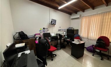 VENTA CASA UNIFAMILIAR LAURELES ESTADIO MEDELLIN PARA CONSTRUIR