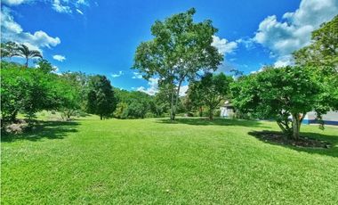 Maat vende Finca campestre, Villeta 12.000m2, $1.800millones