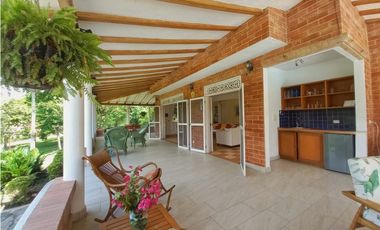 Maat vende Finca campestre, Villeta 12.000m2, $1.800millones