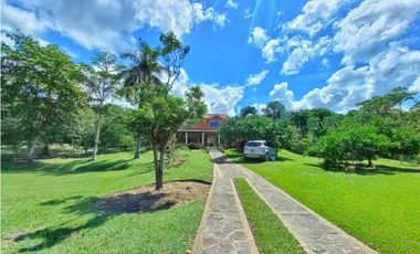 Maat vende Finca campestre, Villeta 12.000m2, $1.800millones