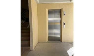 VENDO APARTAMENTO EN PUERTA DORADA