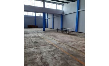 VENTA- ARRIENDO EXCELENTE BODEGA  VIA PTO LOPEZ -VILLAVICENCIO
