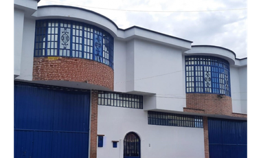 VENTA- ARRIENDO EXCELENTE BODEGA  VIA PTO LOPEZ -VILLAVICENCIO