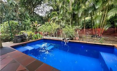 Oportunidad! Se Vende Hermosa Casa en Altos del Maria
