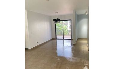 Se alquila apartamento en Embassy Village