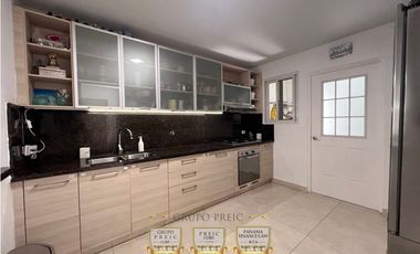Casa Duplex en Venta en Reserva de Versalles Modelo Marsella
