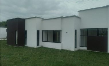 Casa campestre en condominio para la venta en Cerritos, Pereira!!!