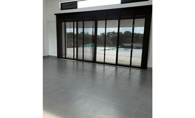 Casa campestre en condominio para la venta en Cerritos, Pereira!!!