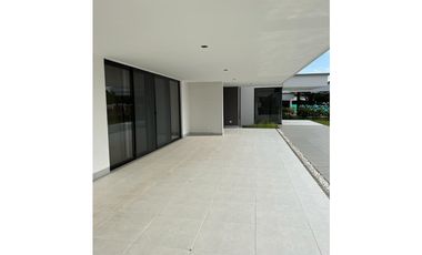 Casa campestre en condominio para la venta en Cerritos, Pereira!!!