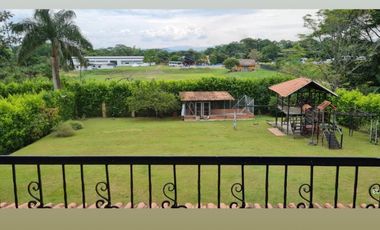 Casa campestre en condominio para la venta en Cerritos, Pereira!!!
