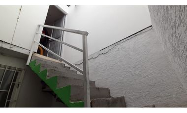 SE VENDE O PERMUTA CASA EN ARMENIA EN EL BARRIO BOSQUES DE PINARES