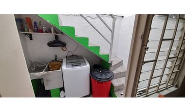 SE VENDE O PERMUTA CASA EN ARMENIA EN EL BARRIO BOSQUES DE PINARES