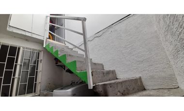 SE VENDE O PERMUTA CASA EN ARMENIA EN EL BARRIO BOSQUES DE PINARES
