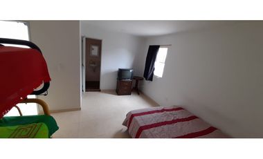 SE VENDE O PERMUTA CASA EN ARMENIA EN EL BARRIO BOSQUES DE PINARES