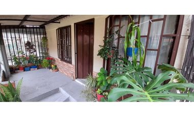 SE VENDE O PERMUTA CASA EN ARMENIA EN EL BARRIO BOSQUES DE PINARES