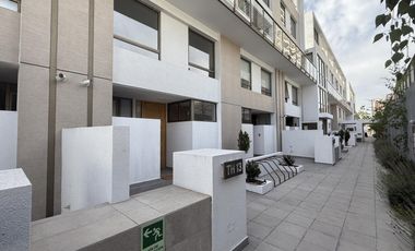Se Vende Lujoso Depto Townhouse, 4 unidades nuevas