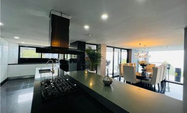 Casa Amoblada en alquiler Medellin, Las palmas