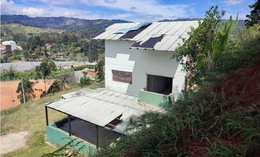 Oportunidad Única: Terreno Industrial y Comercial en Guarne